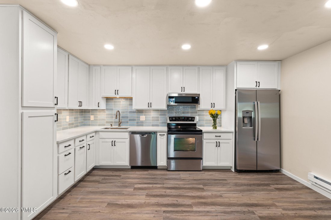 Condo in Avon, Colorado, United States 3 - 18230580