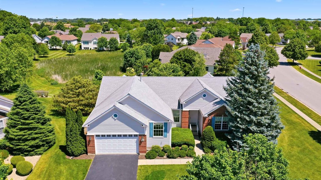 House in Huntley, Illinois, United States 2 - 18227059