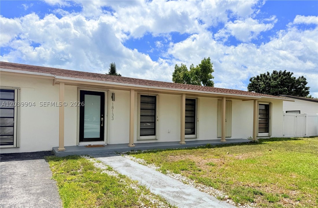 Maison à Cutler Bay, Floride, États-Unis 1 - 18231860