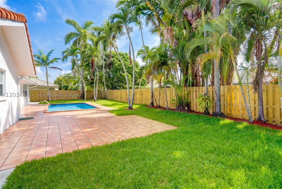 House in Miami, Florida, United States 4 - 18148856