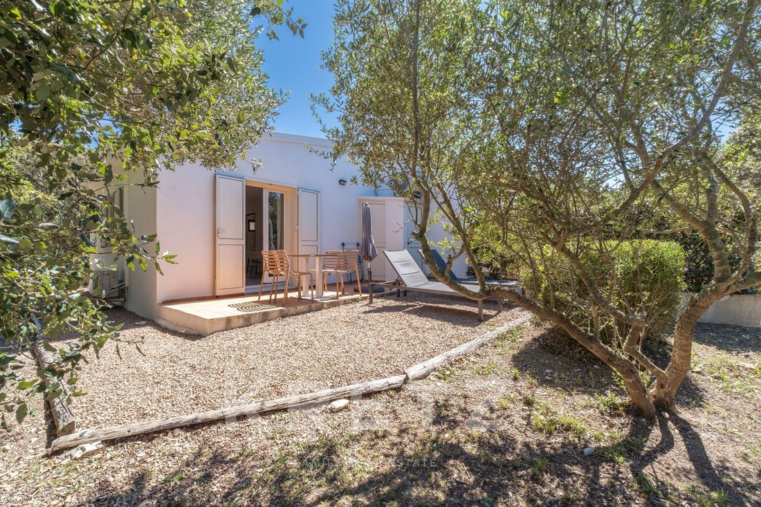 Estate in Bonifacio / Bunifaziu, Corsica, France 3 - 18123584