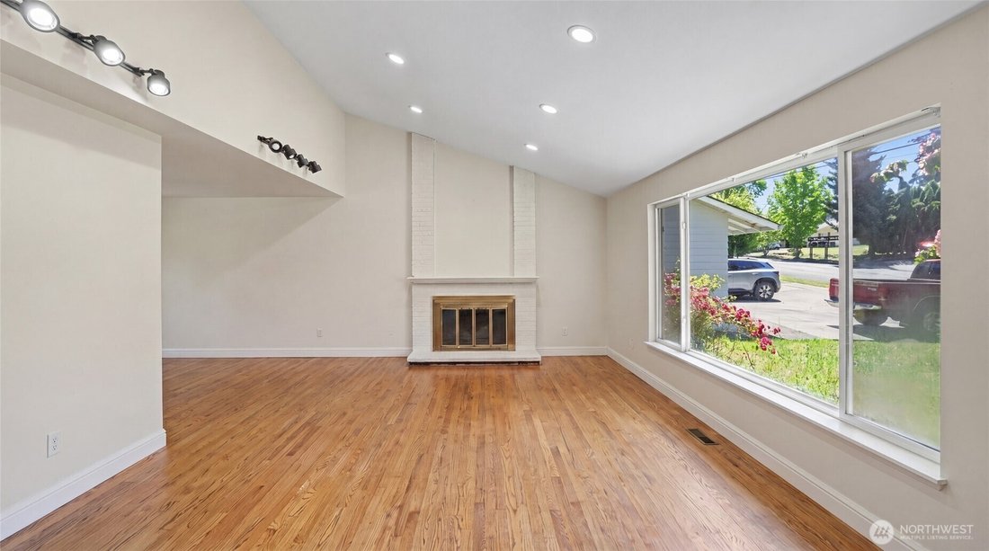 House in Bellevue, Washington, United States 5 - 18229421