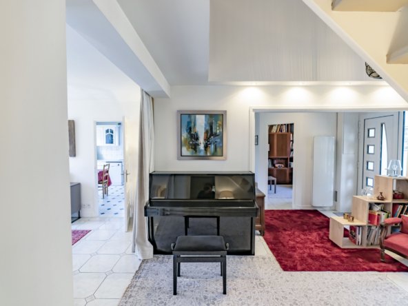 House in Montfort-l'Amaury, Ile-de-France, France 3 - 16539451