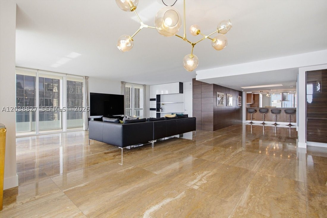 Condo in Miami, Florida, United States 3 - 18226343