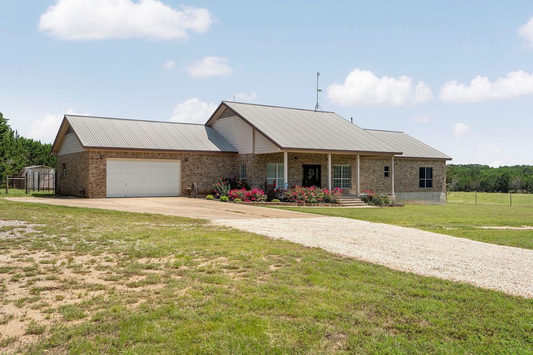 House in Liberty Hill, Texas, United States 2 - 18227008