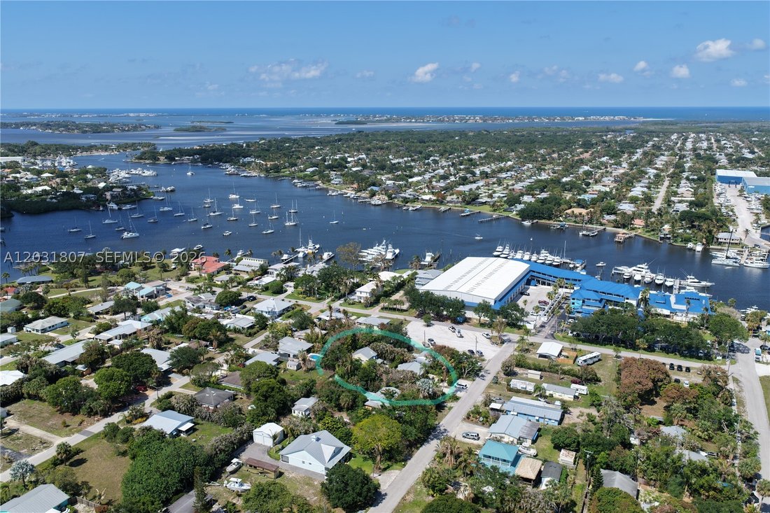 House in Stuart, Florida, United States 4 - 18101029
