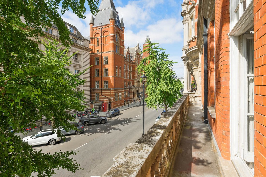 Apartment in South Kensington, Kensington And Chelsea, England 5 - 18226010