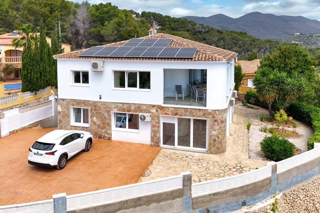Chalet in Calp / Calpe, Valencian Community, Spain 3 - 18233588