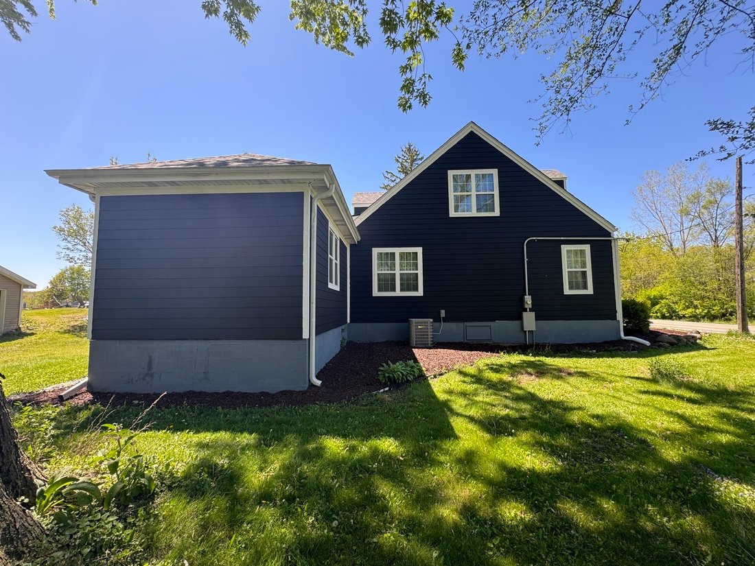 House in Cary, Illinois, United States 4 - 18233711