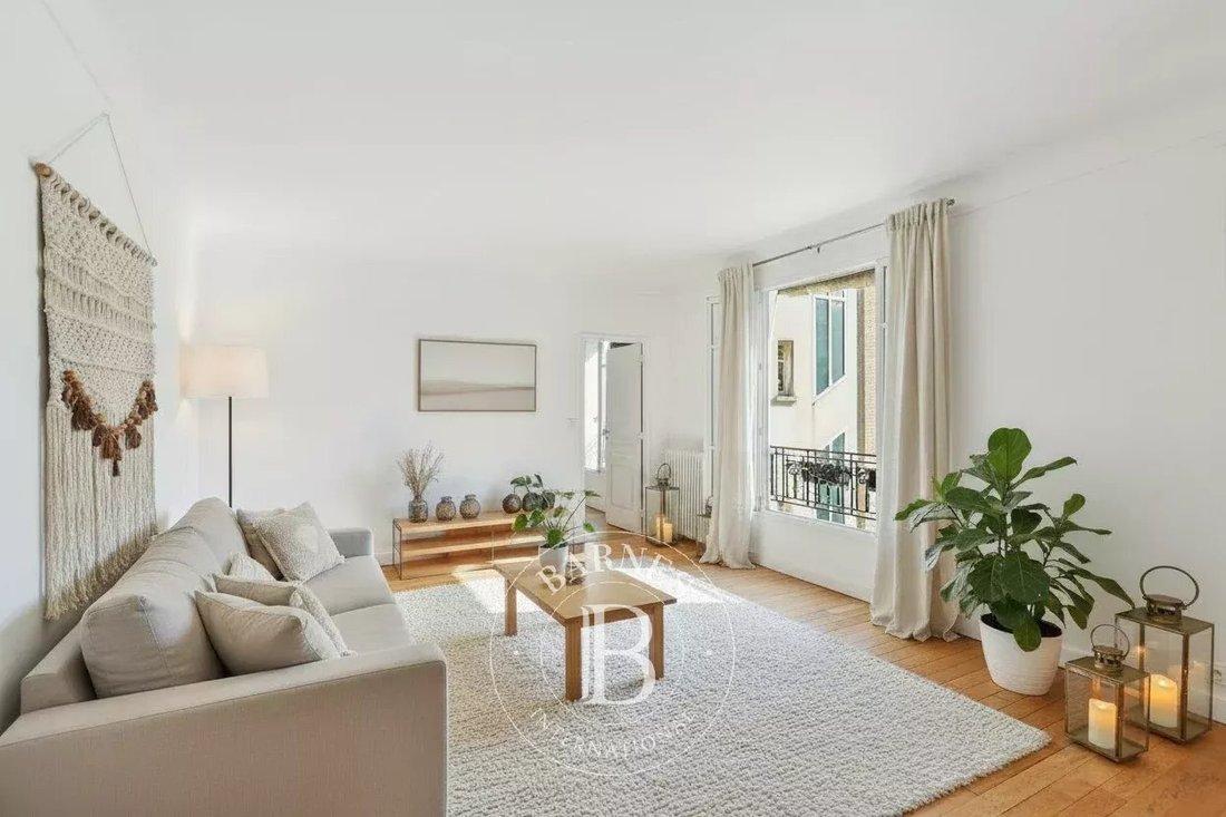 Apartment in Auteuil Sud, Paris 16e Arrondissement, Paris 3 - 17447015