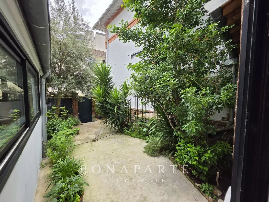 House in Arrondissement of Bobigny, Ile-de-France, France 2 - 17381733