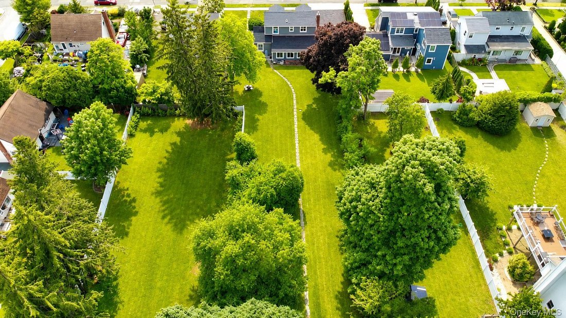 House in Hicksville, New York, United States 4 - 18229593