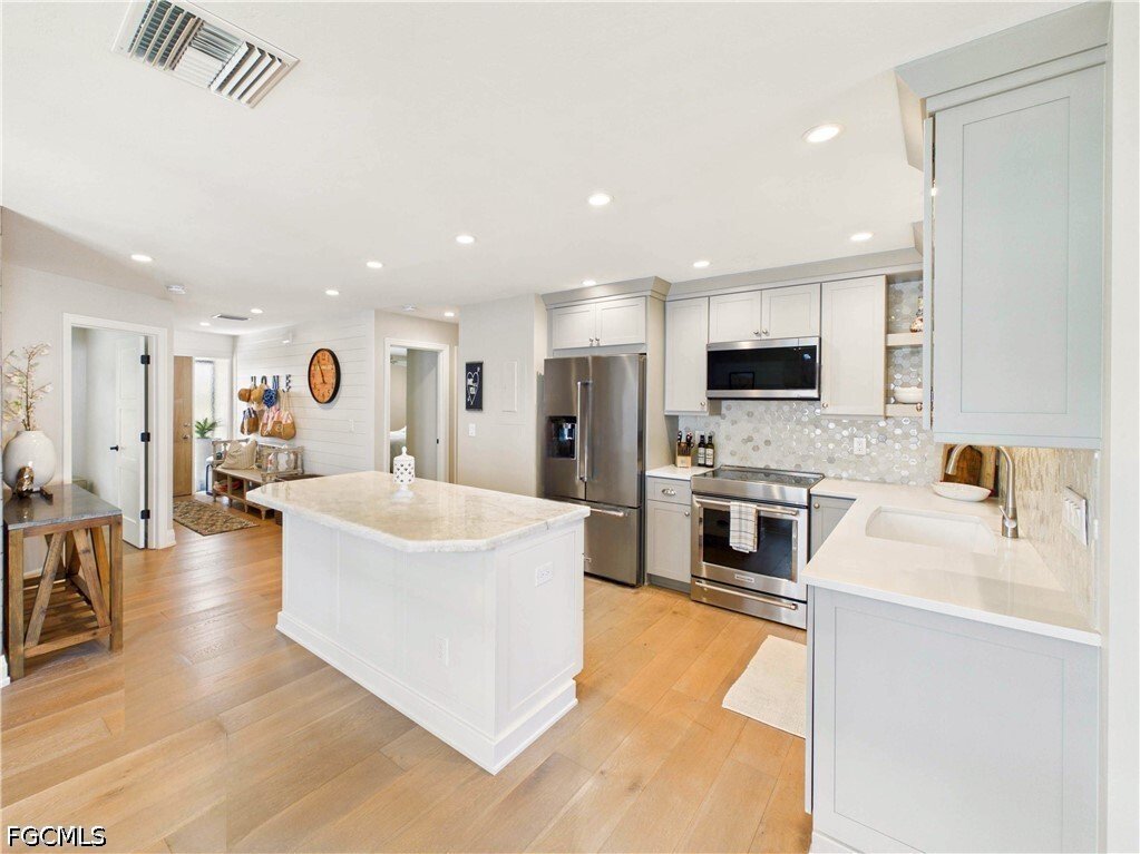 Condo in Marco Island, Florida, United States 4 - 18225787