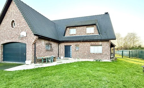 House in Merignies, Hauts-de-France, France 1