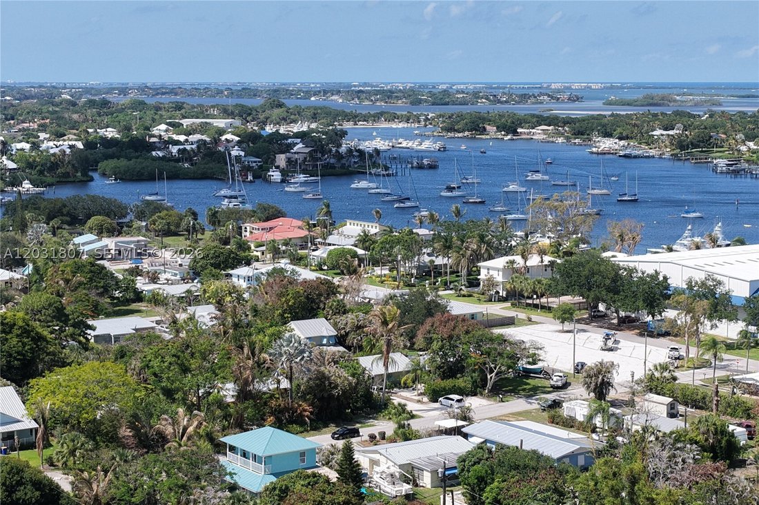House in Stuart, Florida, United States 1 - 18101029