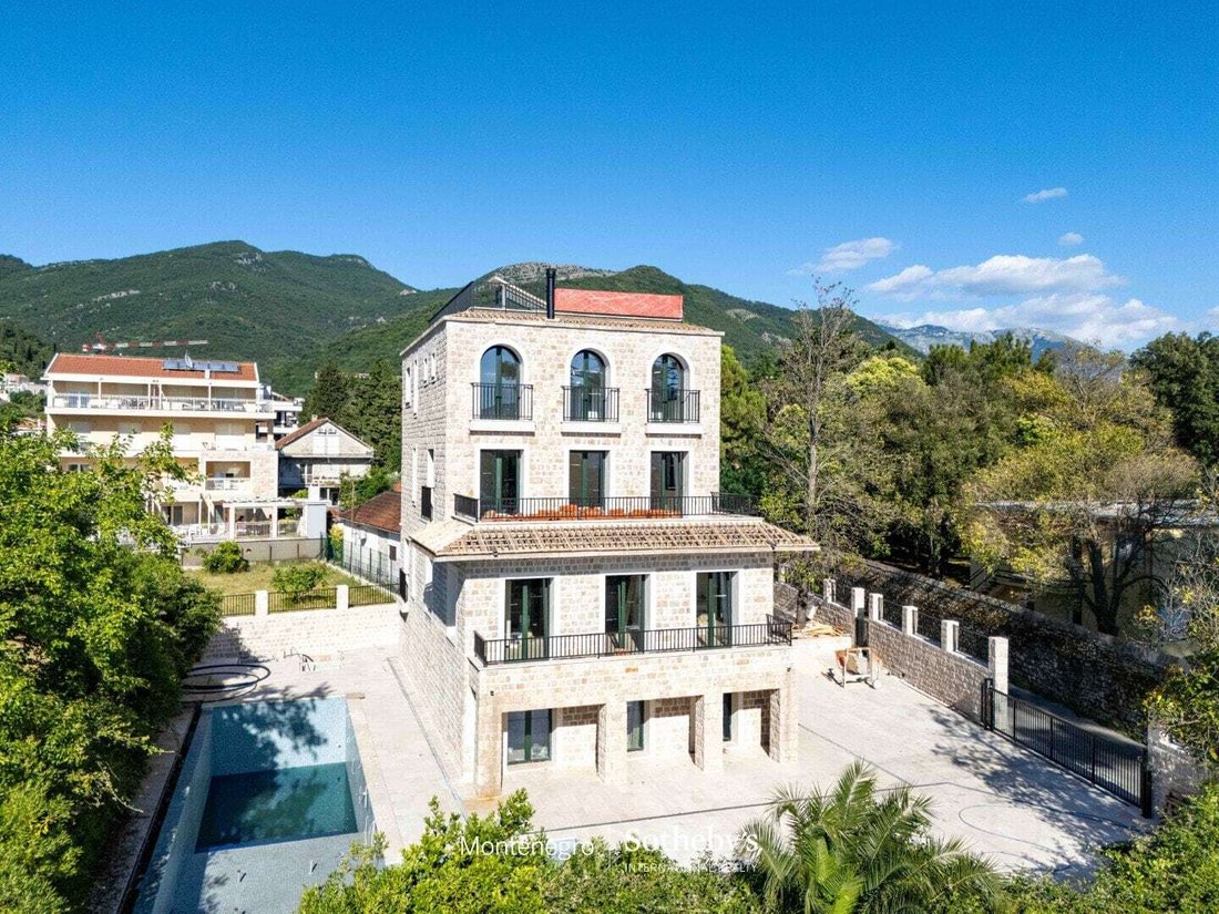 Villa a Lastua Inferiore, Tivat Municipality, Montenegro 4 - 18232649