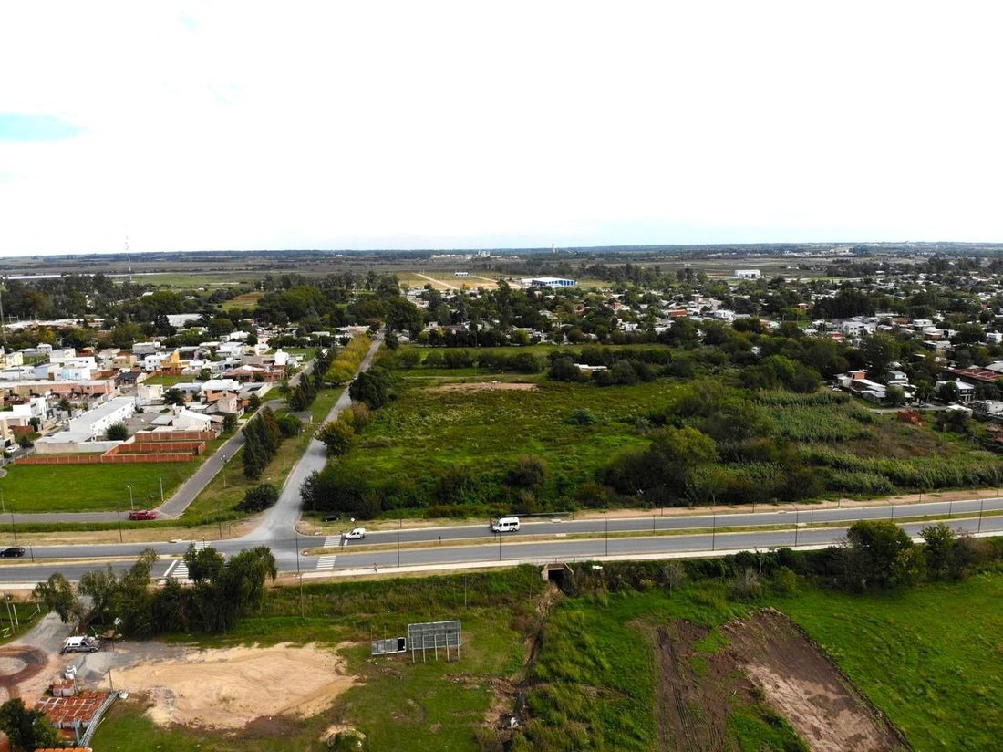 Land in Campana, Buenos Aires Province, Argentina 4 - 18231433