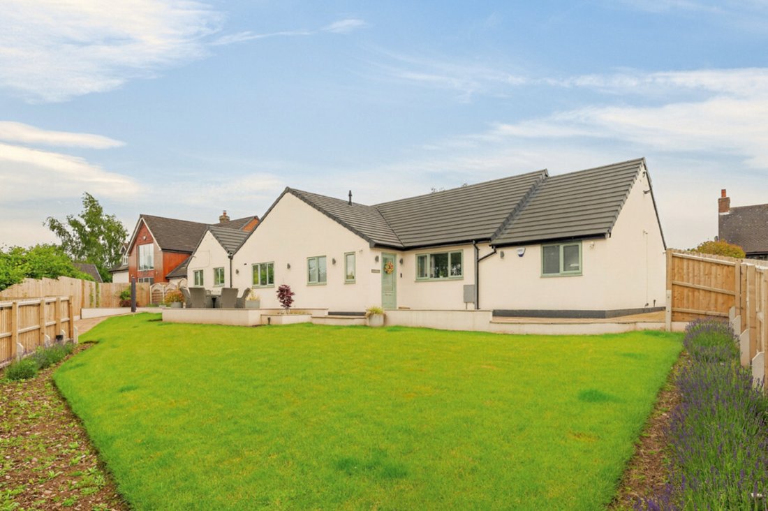 Bungalow in Repton, England 2 - 18229999