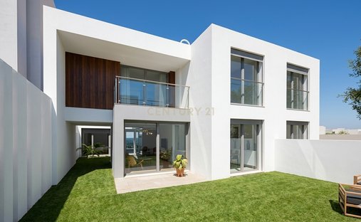 Villa in Rio de Mouro, Lisbon, Portugal 1