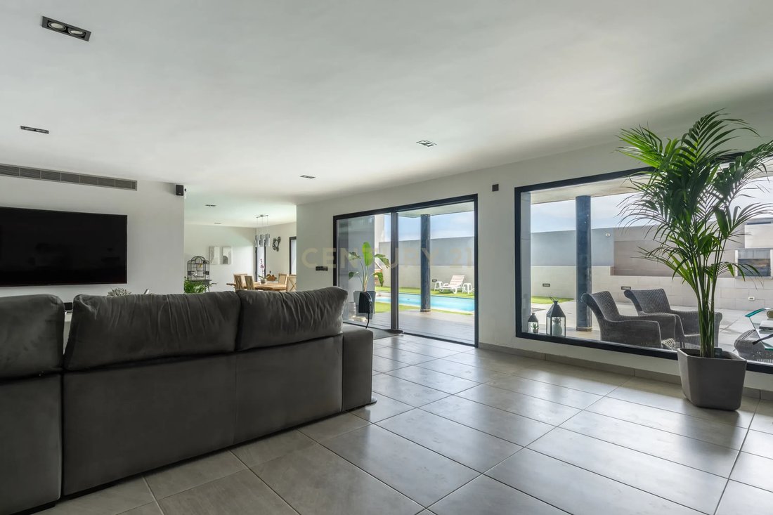 Villa in Telde, Canary Islands, Spain 5 - 18227204