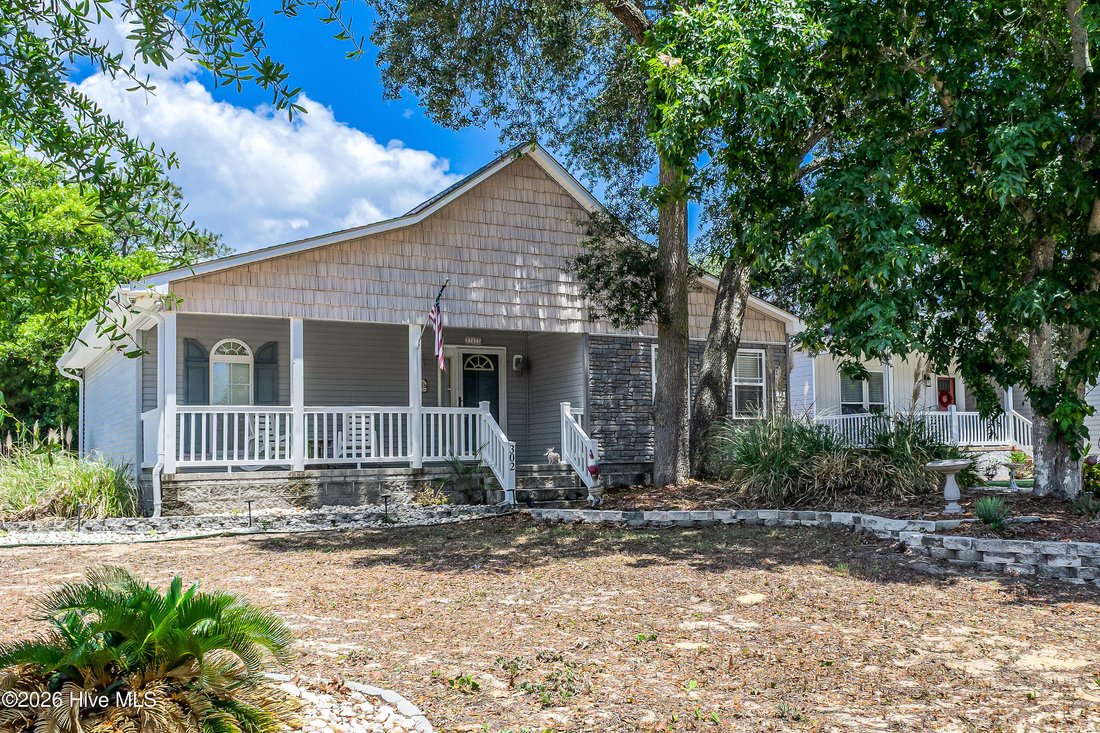 House in Oak Island, North Carolina, United States 1 - 18225485