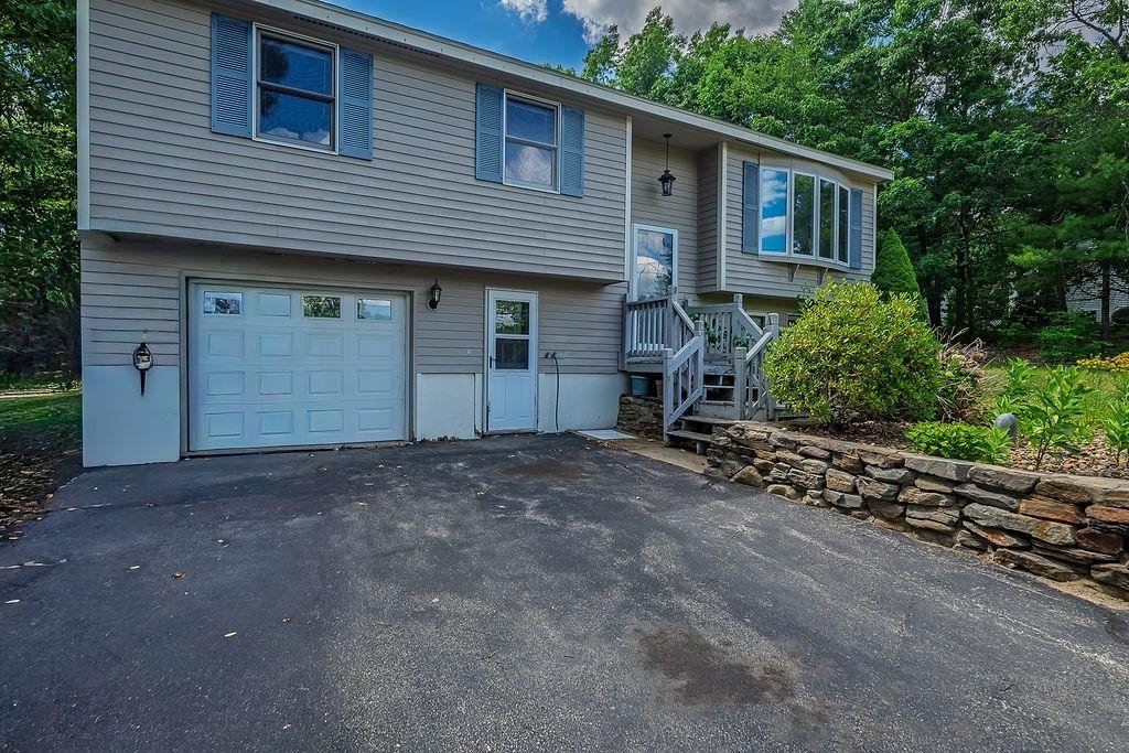 House in Londonderry, New Hampshire, United States 3 - 18230552