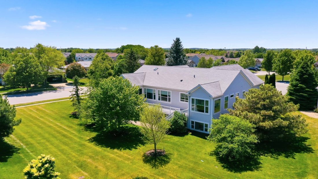 House in Huntley, Illinois, United States 3 - 18227059