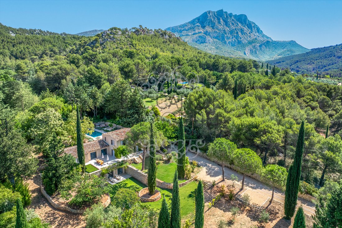 House in Granettes-Jauberte-Sainte Anne, Aix-en-Provence, France 1 - 17090538