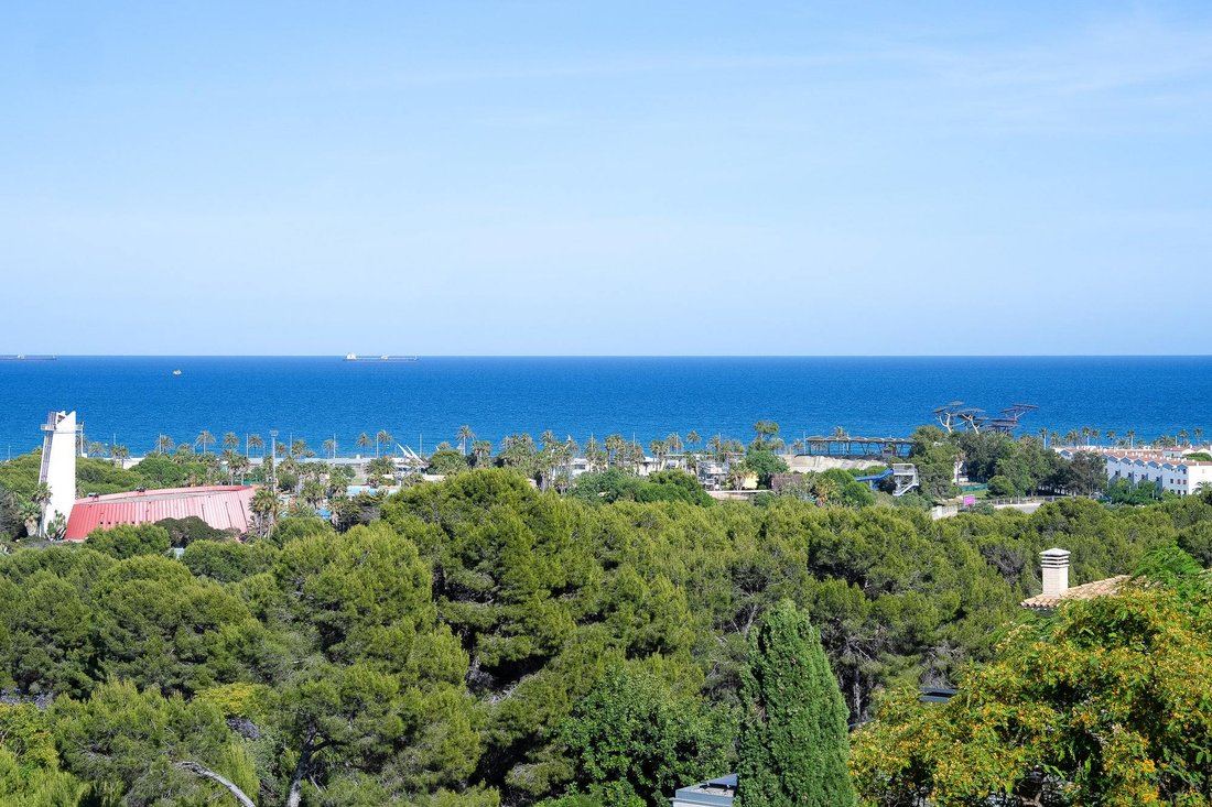 Villa in Salou, Catalonia, Spain 1 - 18226056