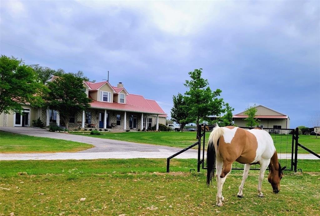 House in Granbury, Texas, United States 1 - 18226727