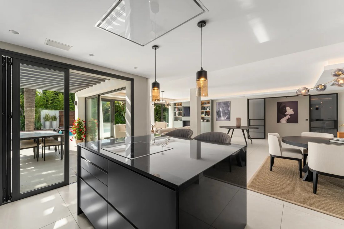 Villa in Nueva Andalucia, Marbella, Spain 3 - 18229903