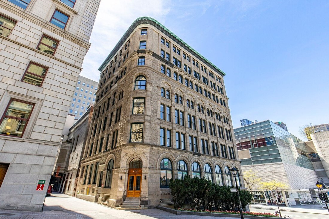Condo in Montreal, Quebec, Canada 2 - 18039992