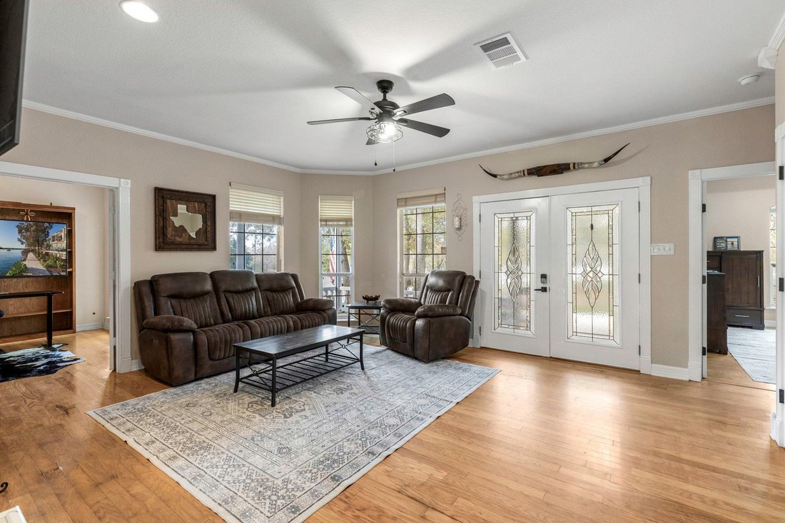 House in Kingsbury, Texas, United States 3 - 18226998
