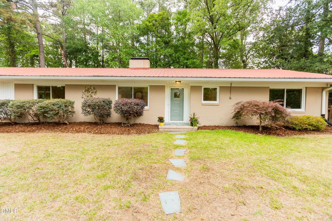 Farm Ranch in Chapel Hill, North Carolina, United States 2 - 18225823
