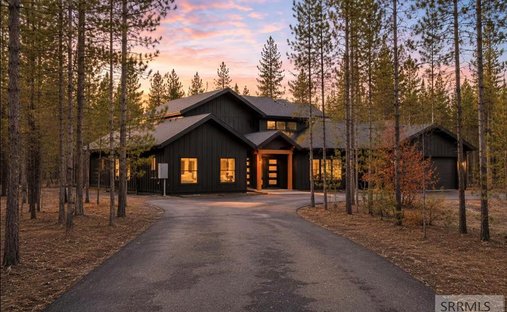 House in Island Park, Idaho, United States 1