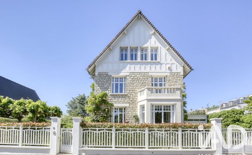 Casa en Centre Ville-Tour du Lac, Enghien-les-Bains, Francia 1