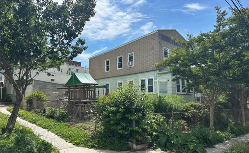 House in New York, New York, United States 1