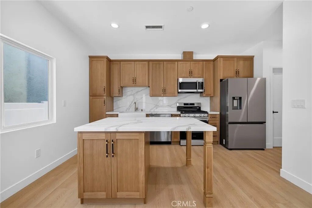 Condo in Los Angeles, California, United States 4 - 18233839