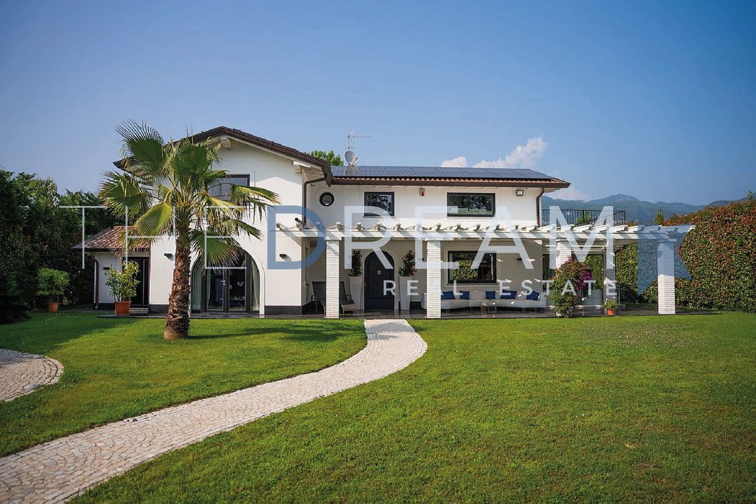 Villa in Pietrasanta, Tuscany, Italy 5 - 18235196
