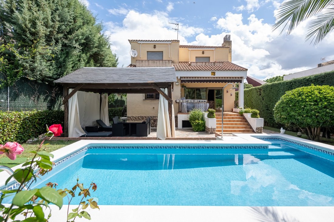 Villa in Rivas-Vaciamadrid, Comunidad de Madrid, Spain 3 - 18235199