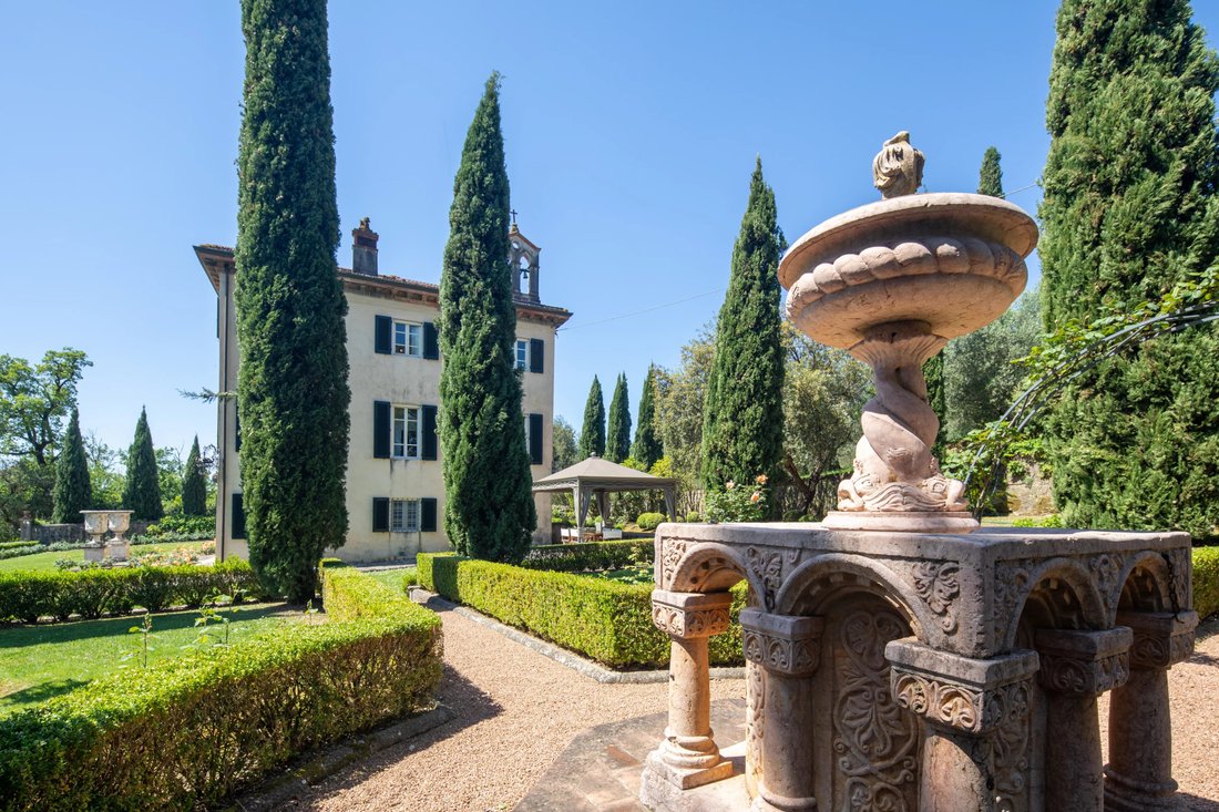 Villa in Historic Center, Lucca, Tuscany 3 - 18235610
