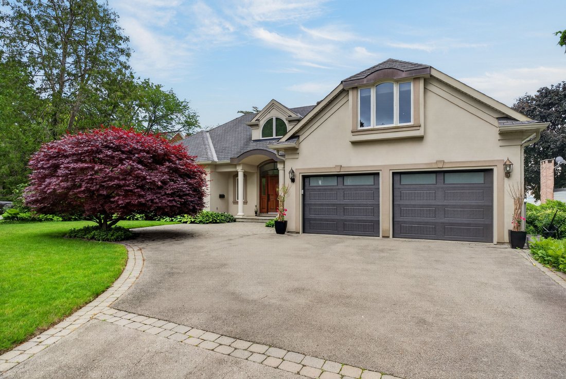 House in Burlington, Ontario, Canada 2 - 18238312