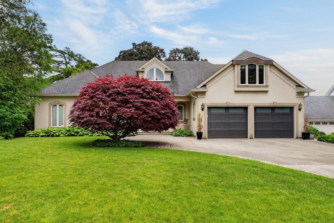 House in Burlington, Ontario, Canada 1 - 18238312