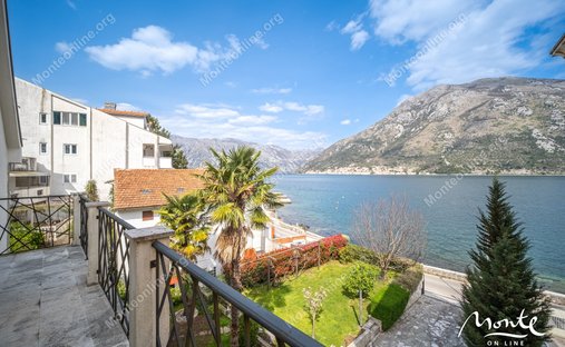 Villa in Donji Stoliv, Kotor Municipality, Montenegro 1