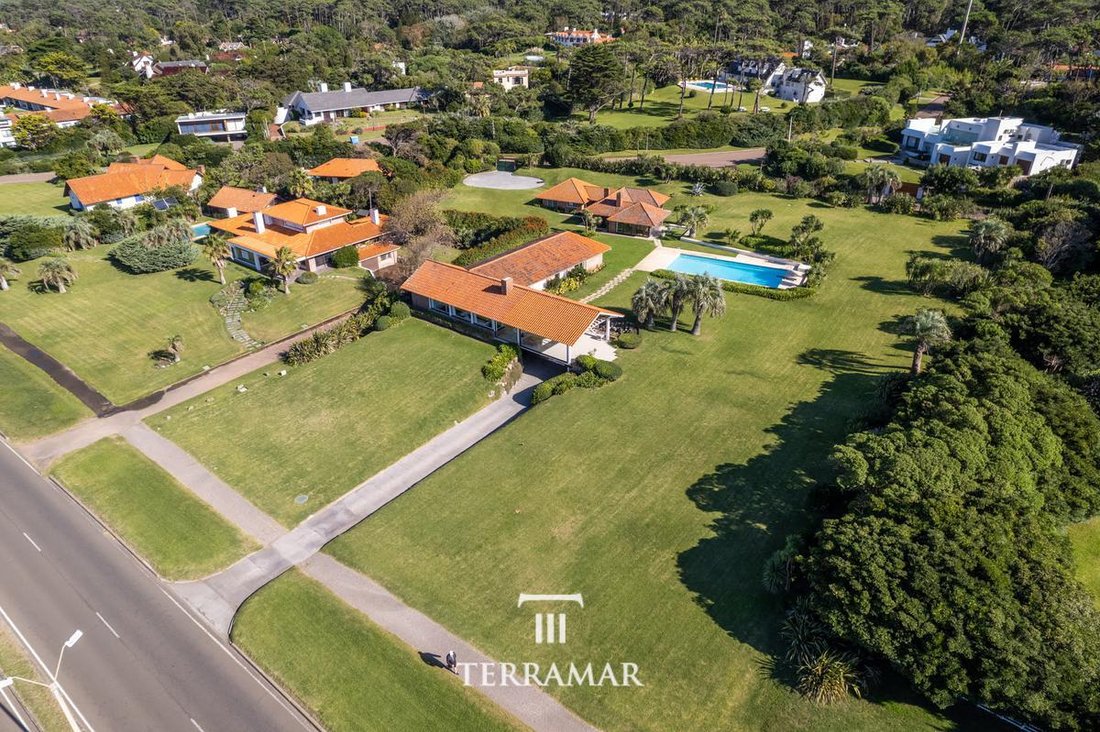 House in Punta del Este, Maldonado Department, Uruguay 4 - 18237937