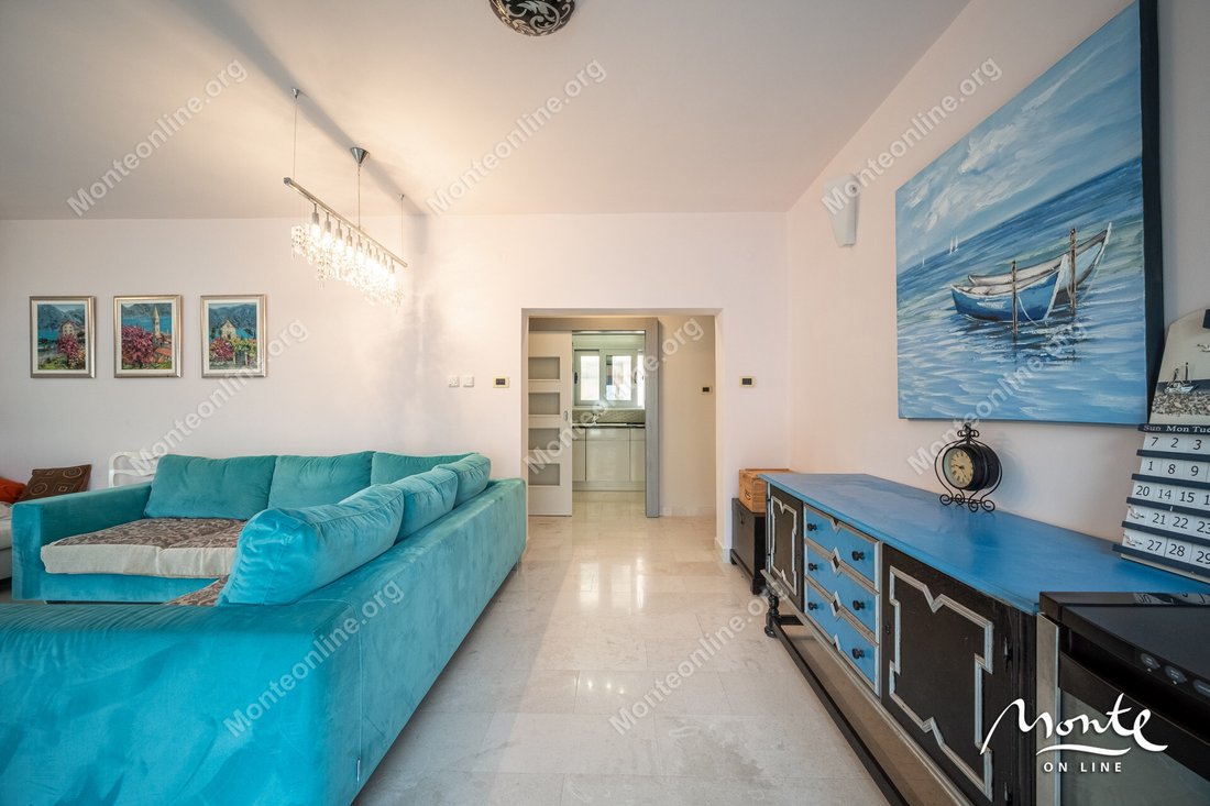 Villa in Donji Stoliv, Kotor Municipality, Montenegro 4 - 17346769