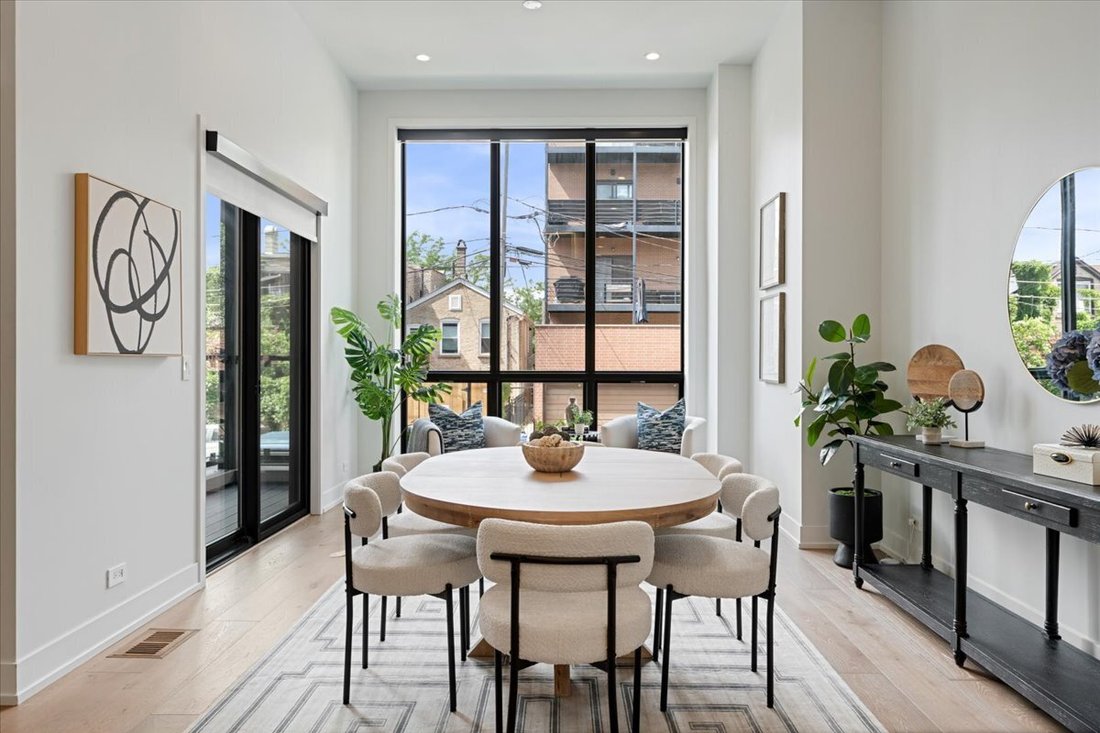 Condo in Chicago, Illinois, United States 4 - 18244705