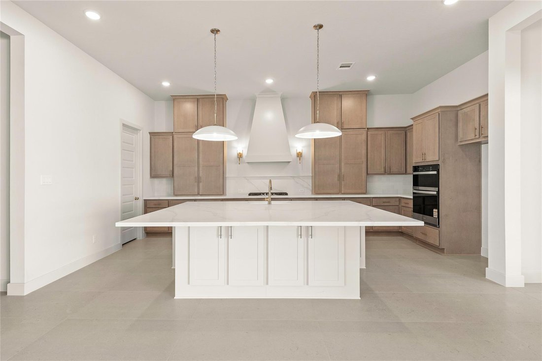 House in Conroe, Texas, United States 4 - 18244477