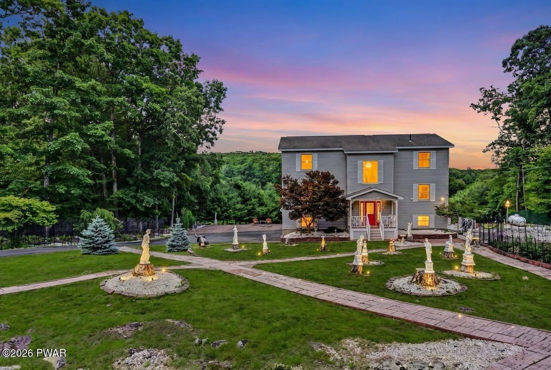 House in Milford, Pennsylvania, United States 1 - 18237648