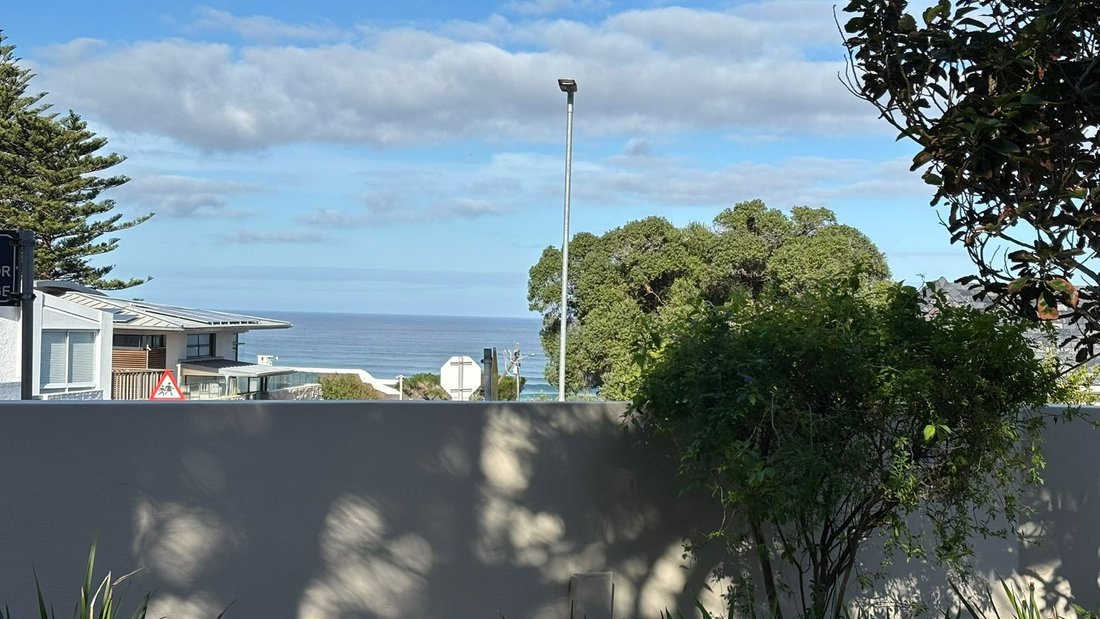 House in Hermanus, Western Cape, South Africa 5 - 18245563